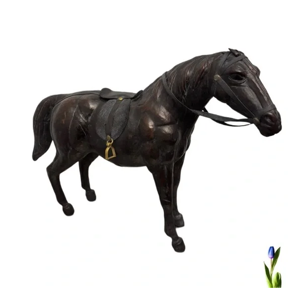 Elegant Black Horse Sculpture - Picture 6 of 6